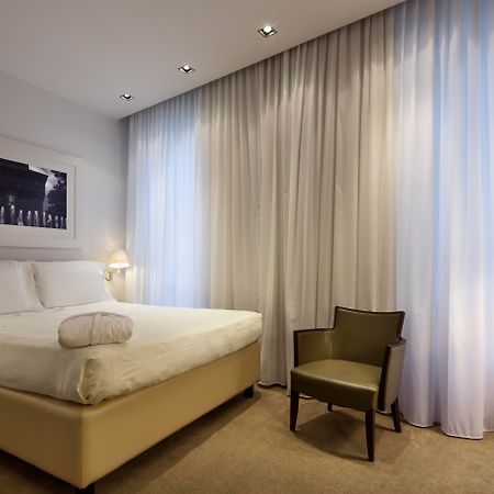 Una Hotels Cusani Milano Exterior photo
