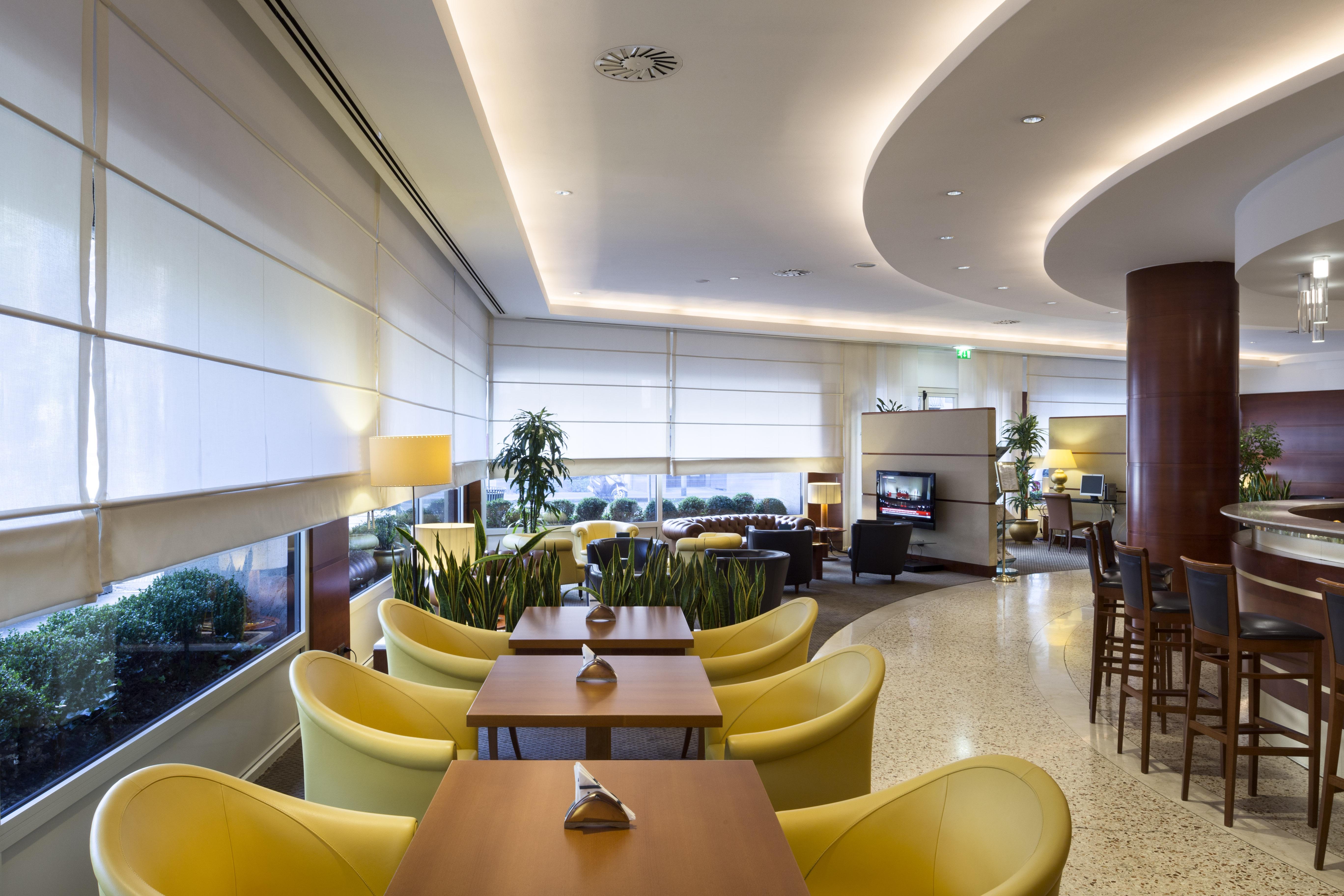 Una Hotels Cusani Milano Exterior photo