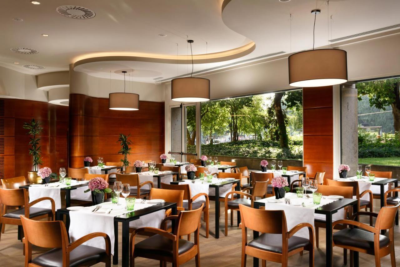 Una Hotels Cusani Milano Exterior photo