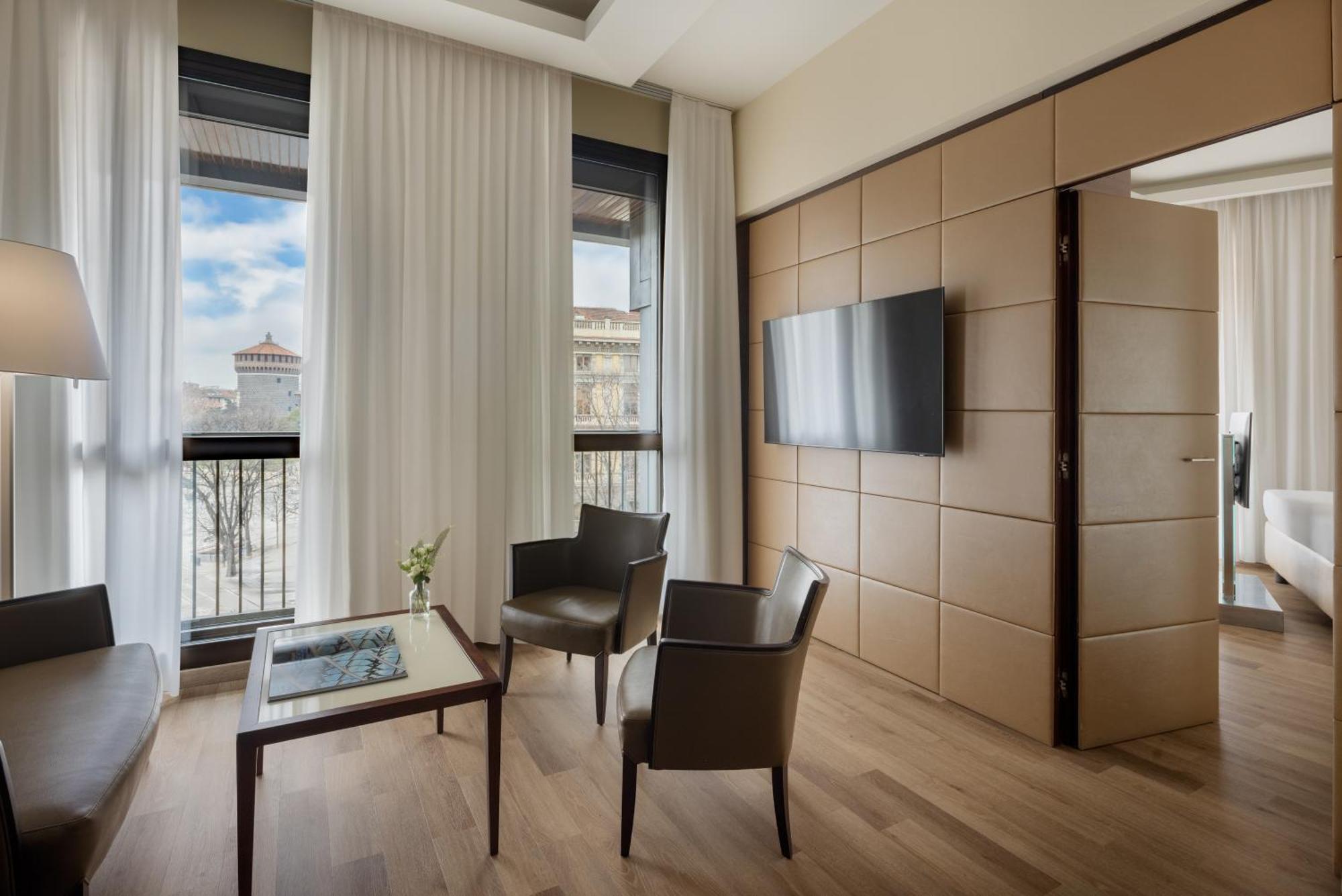Una Hotels Cusani Milano Exterior photo