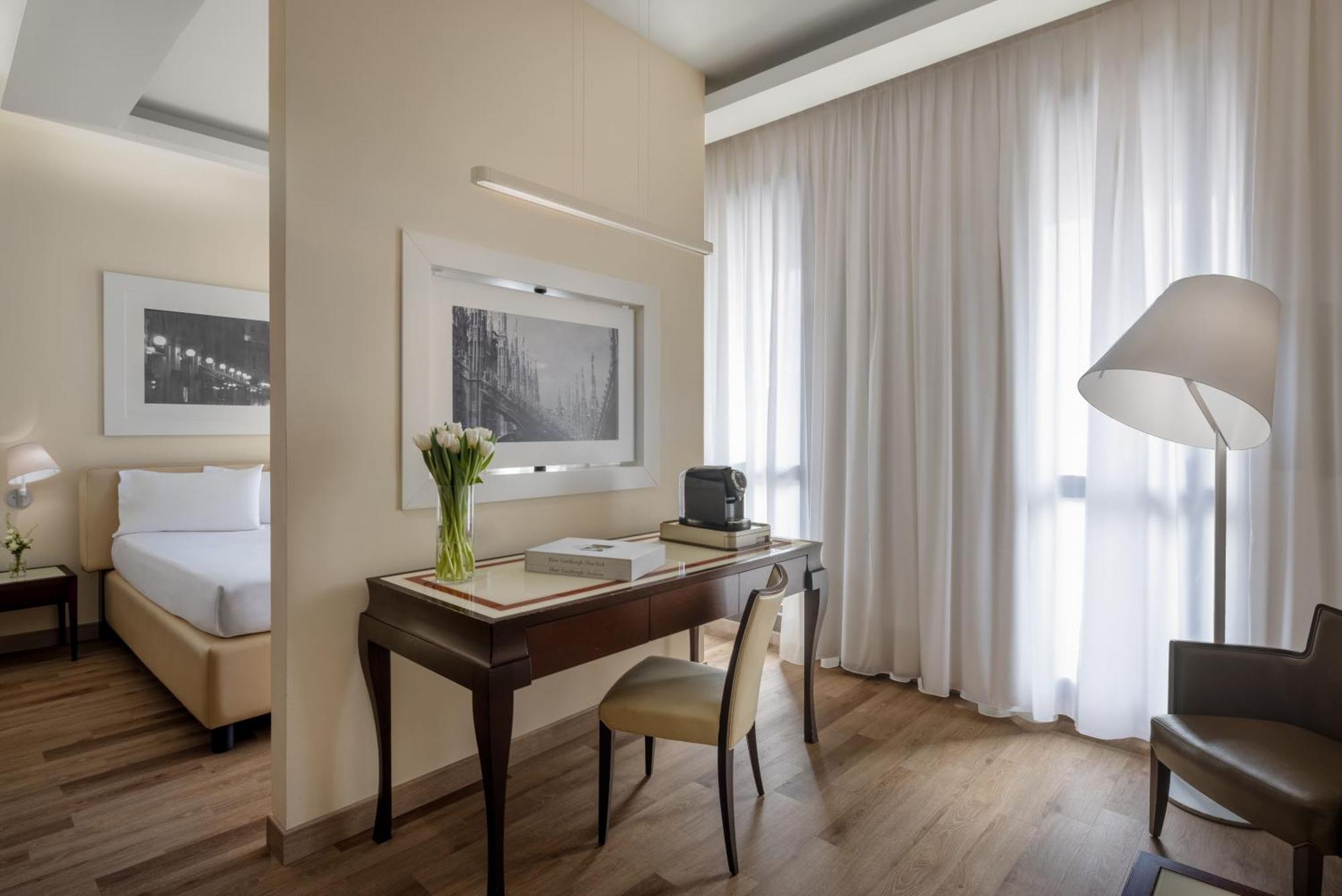 Una Hotels Cusani Milano Exterior photo