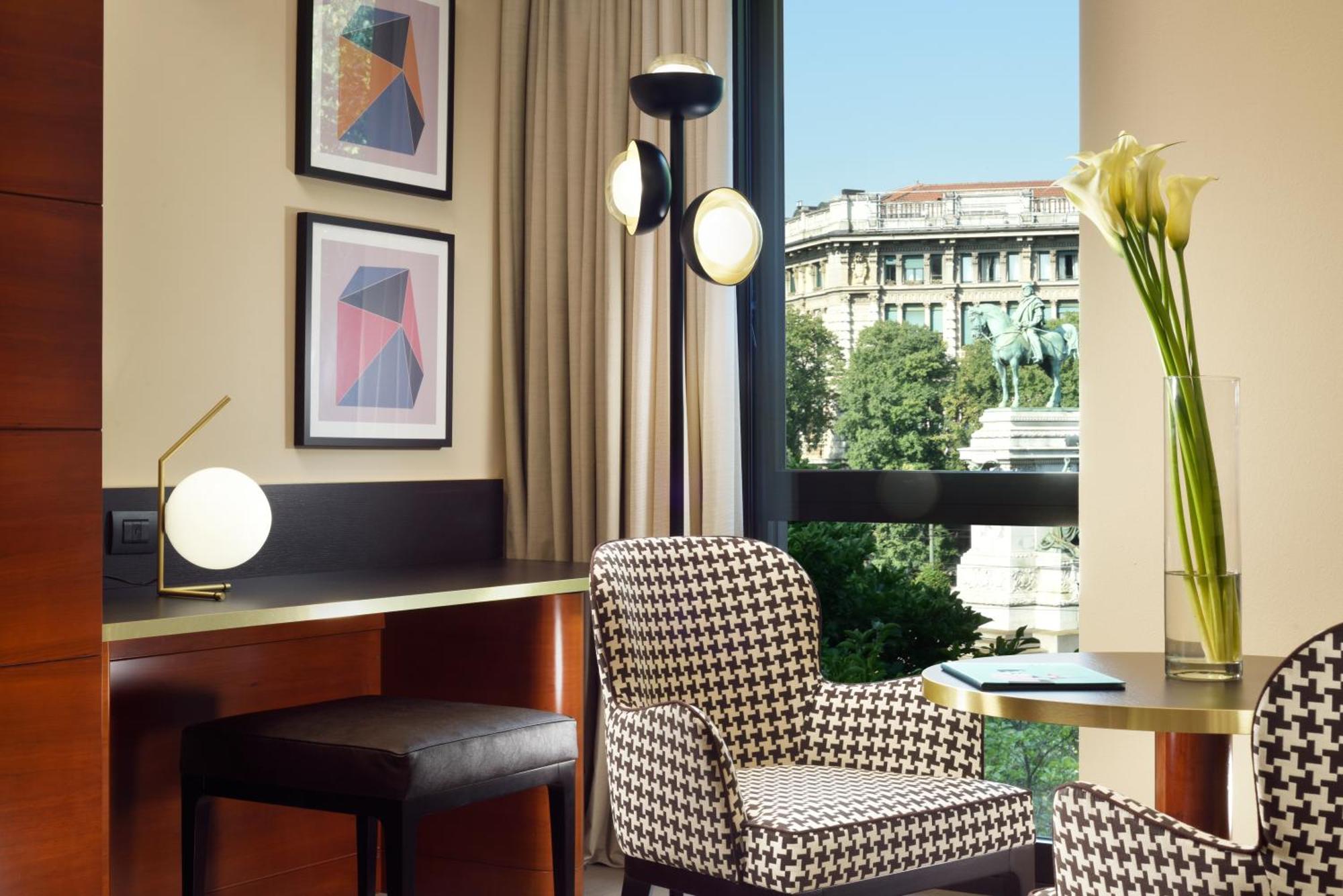 Una Hotels Cusani Milano Exterior photo