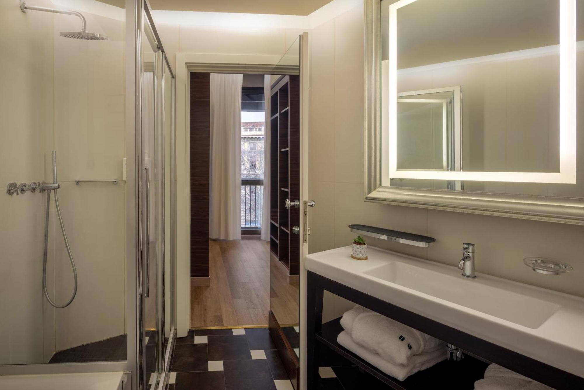 Una Hotels Cusani Milano Exterior photo